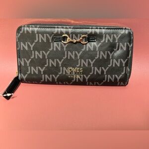 Jones New York Wristlet